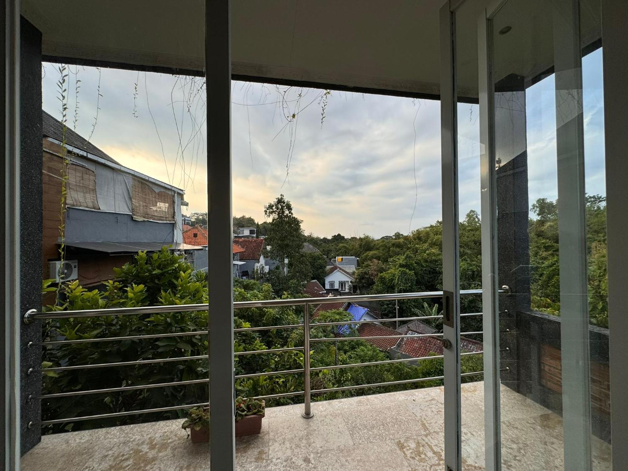 Giri Hill Homestay Нуса Дуа Екстериор снимка