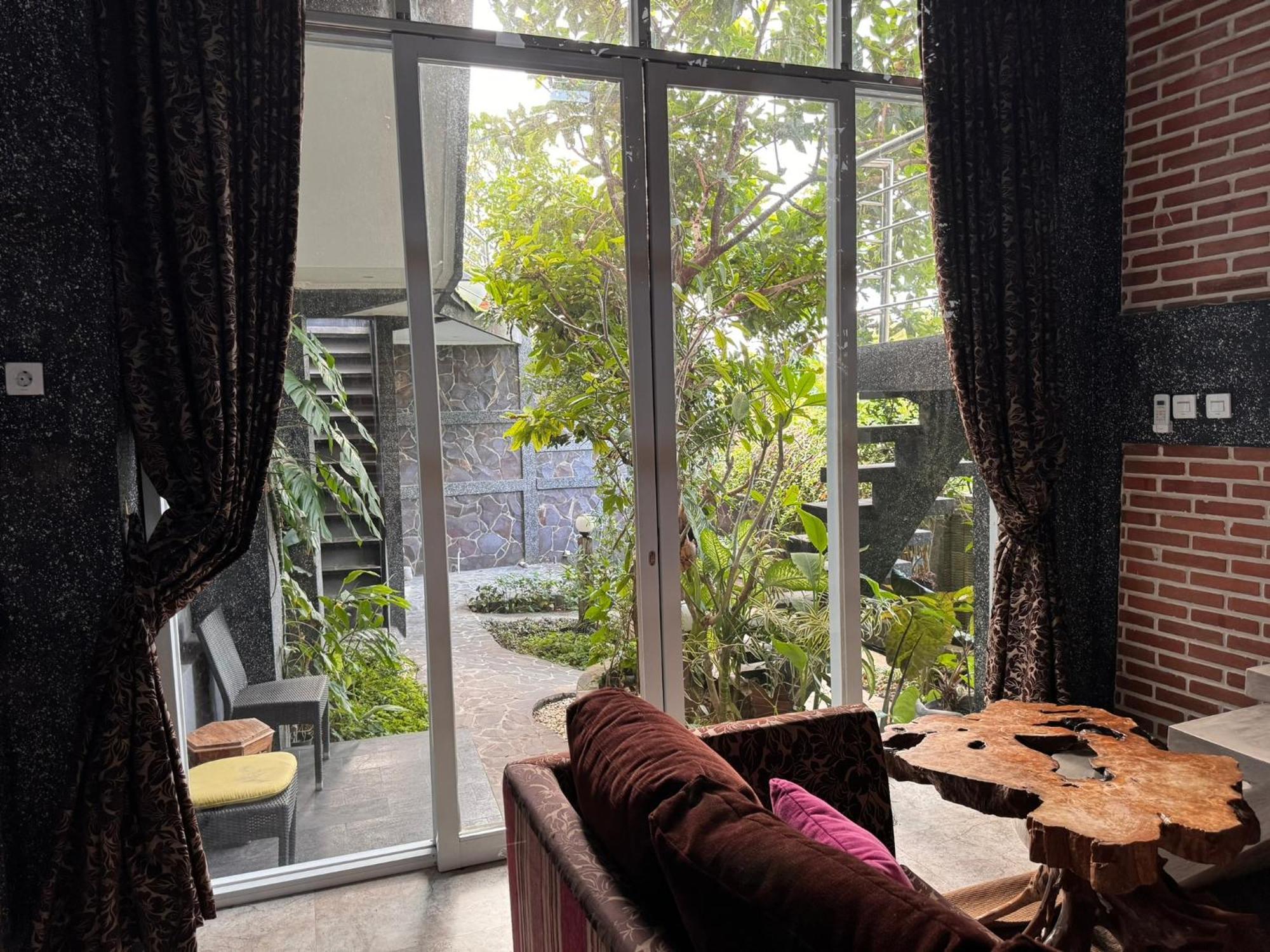 Giri Hill Homestay Нуса Дуа Екстериор снимка